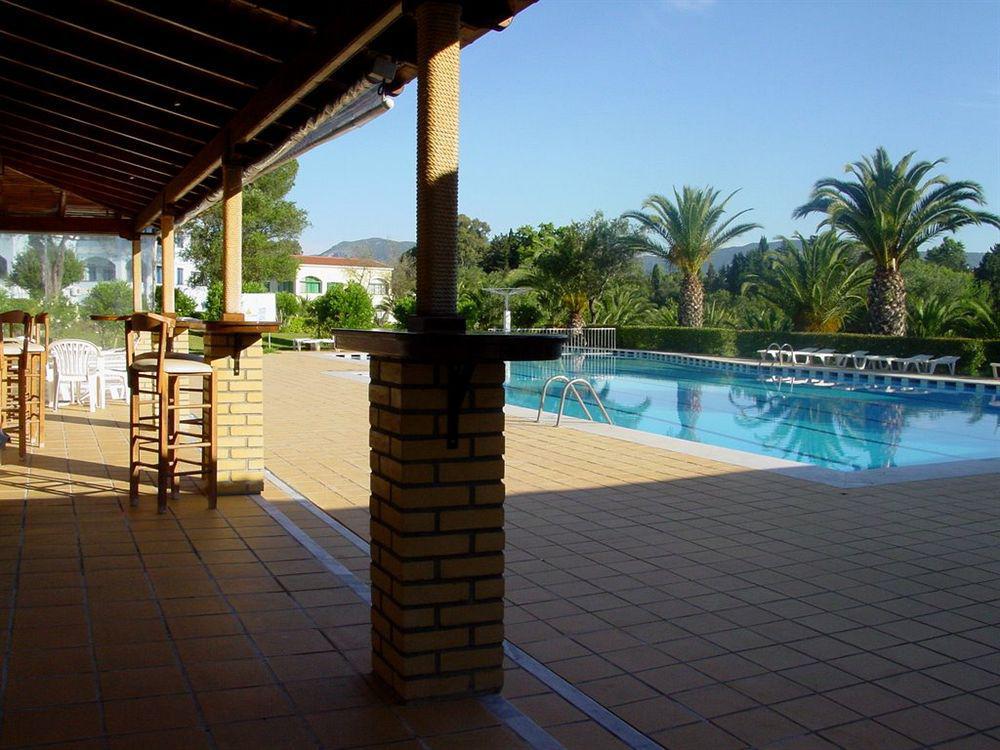 Aparthotel Govino Bay 3*