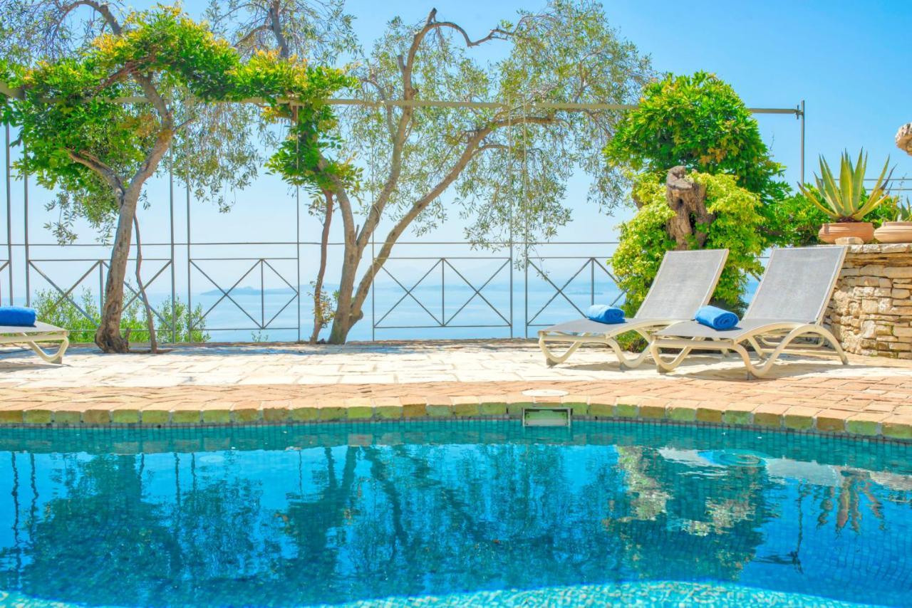 Villa Paleopetres Blanche - Private Pool - Sea Views - Nissaki - North East Coast -