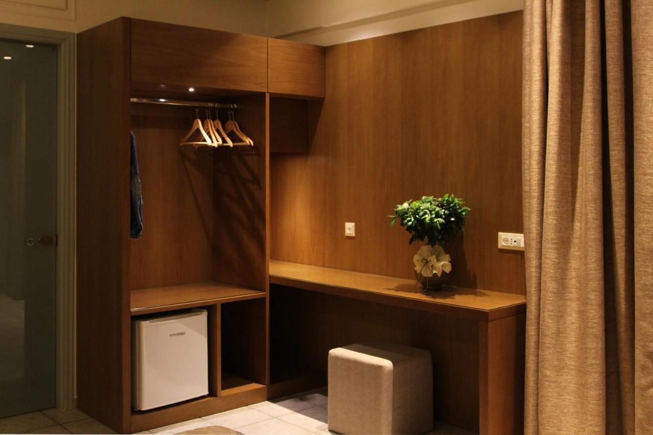 Hotel Achilles 3*