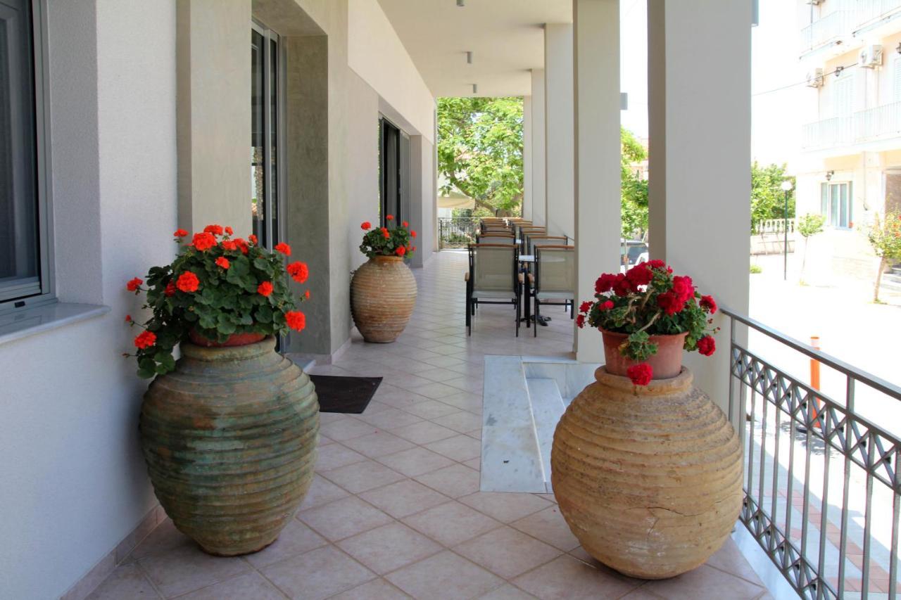 Achilles Hotel 3*