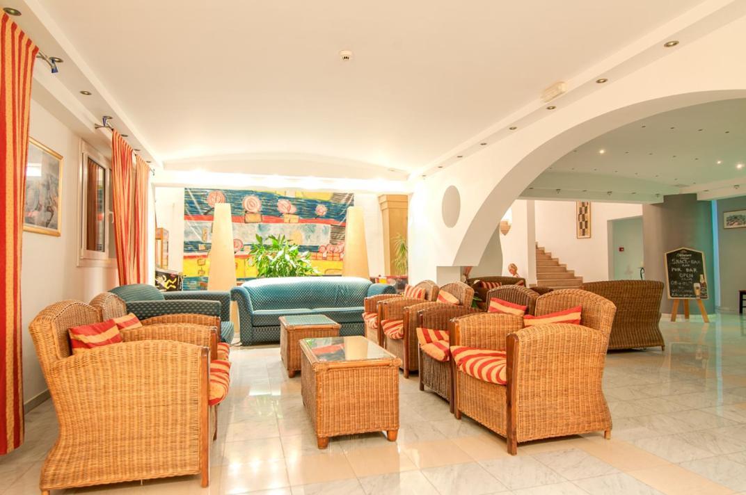 Valsami Aparthotel