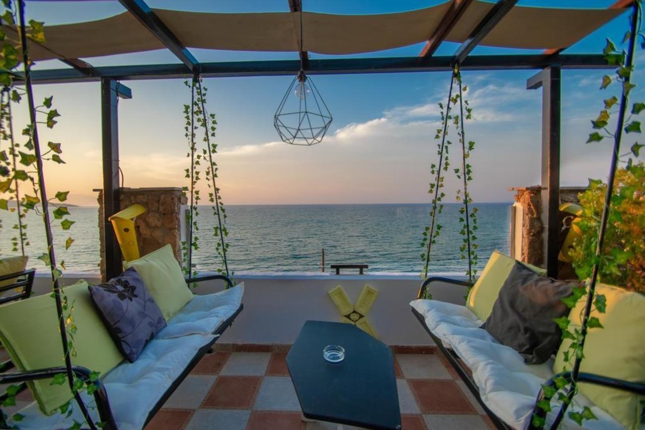 Agoulos Aparthotel Argassi