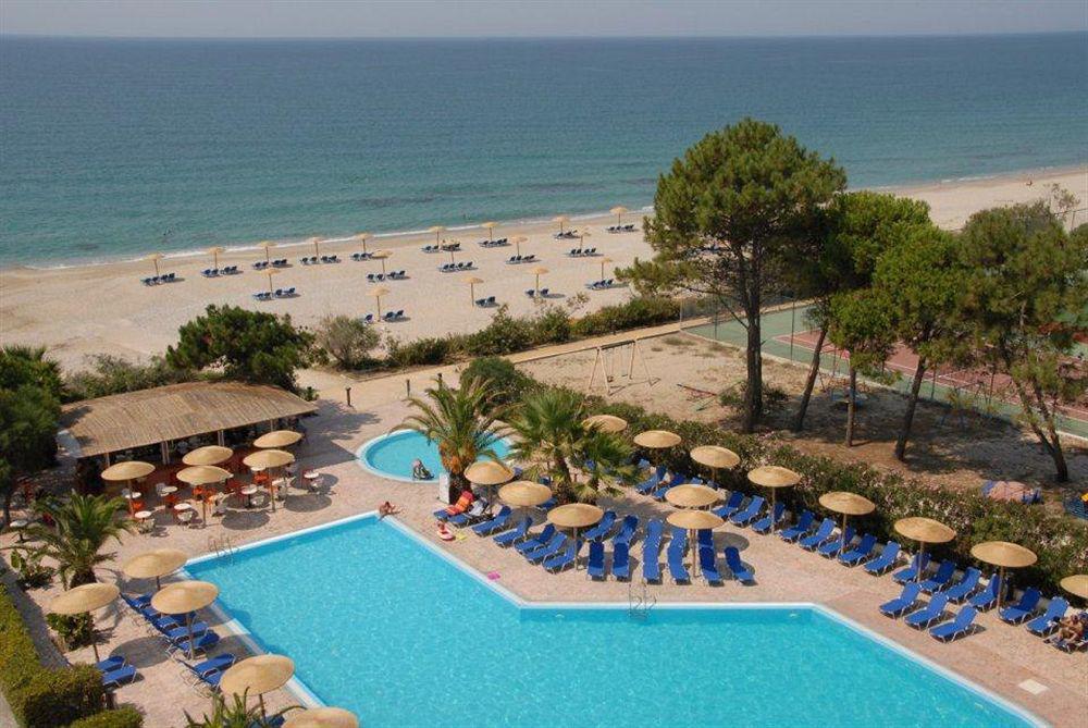 Golden Beach 3* Nea Thesi