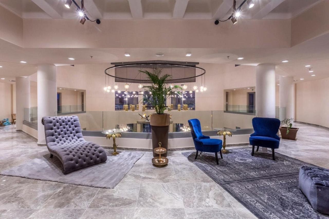 Elysian Luxury And 5*