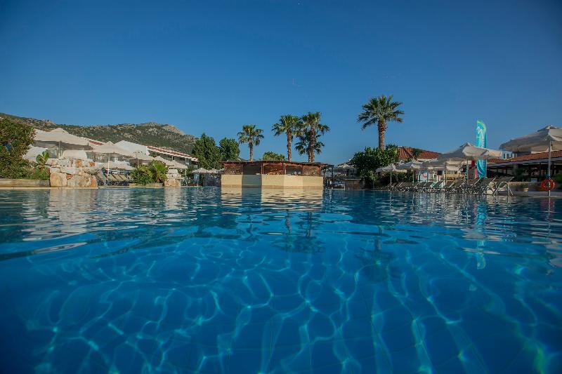 Golden Coast & 4* Marathon (Attica)
