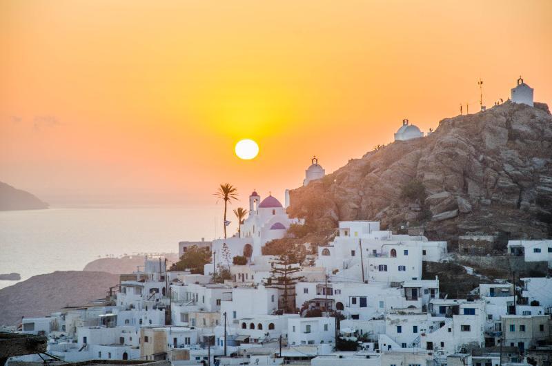 Skala Sunset And 3* Chora (Ios)