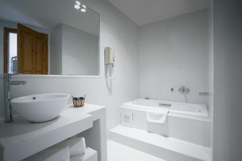 Gloria Maris (adults Only) 4*