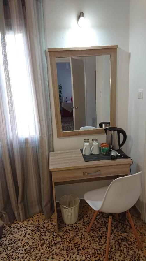 Hotel Firaxenia Fira (Santorini)