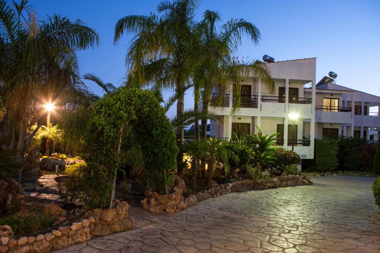 Hotel Coliseum &