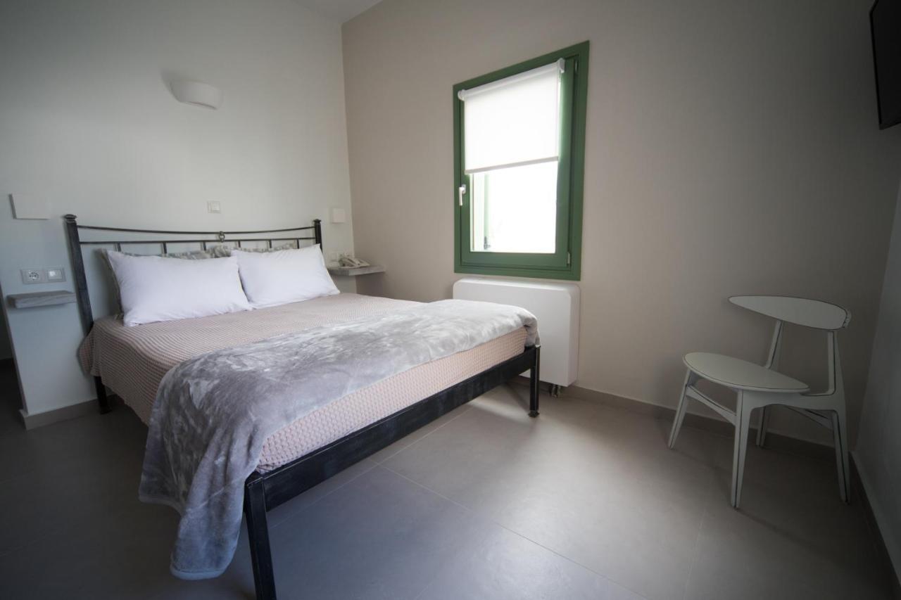 Hotel Pelican Fira (Santorini)
