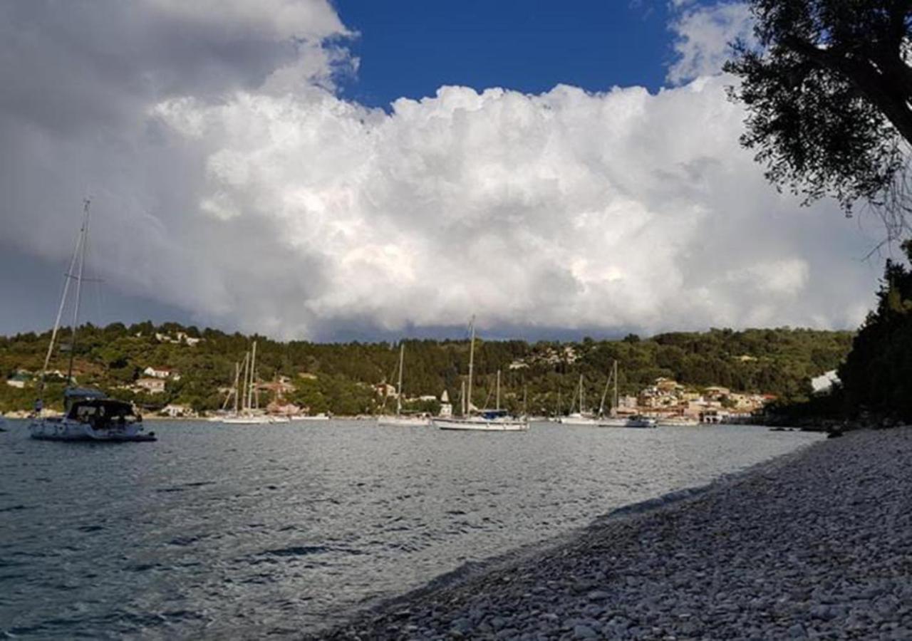Hotel Amfitriti &