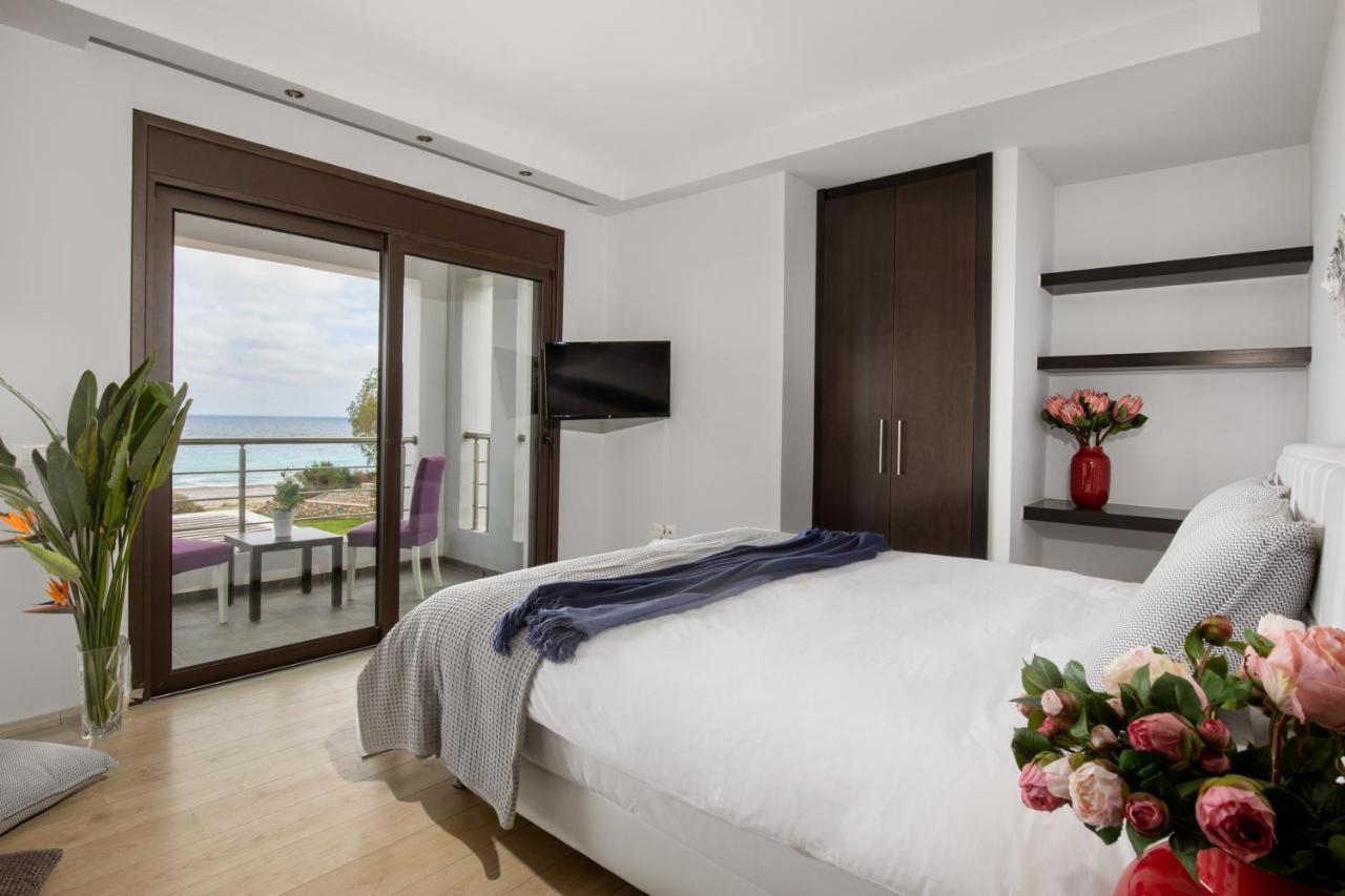 Antonoglou - Waterfront Luxury Retreat Villa