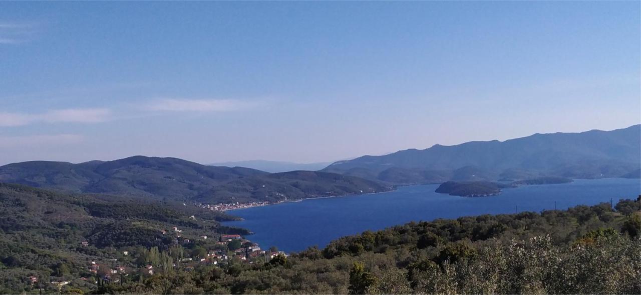 Athina-milina Inn Milina