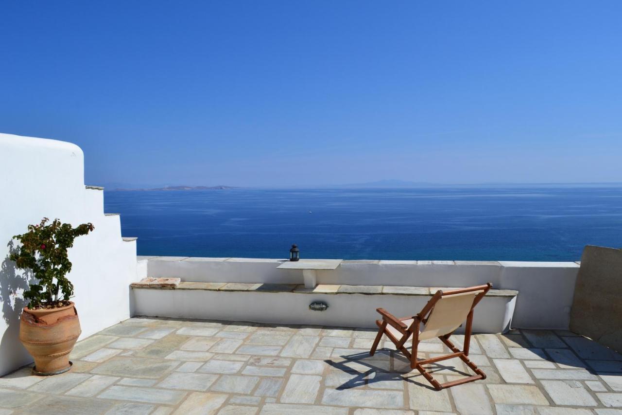 Ioanna Tinos Country house