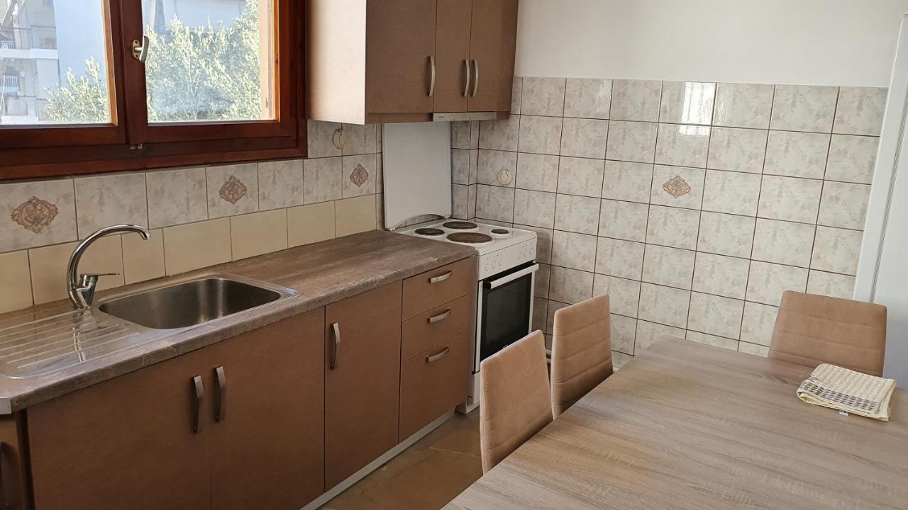 Apartment House