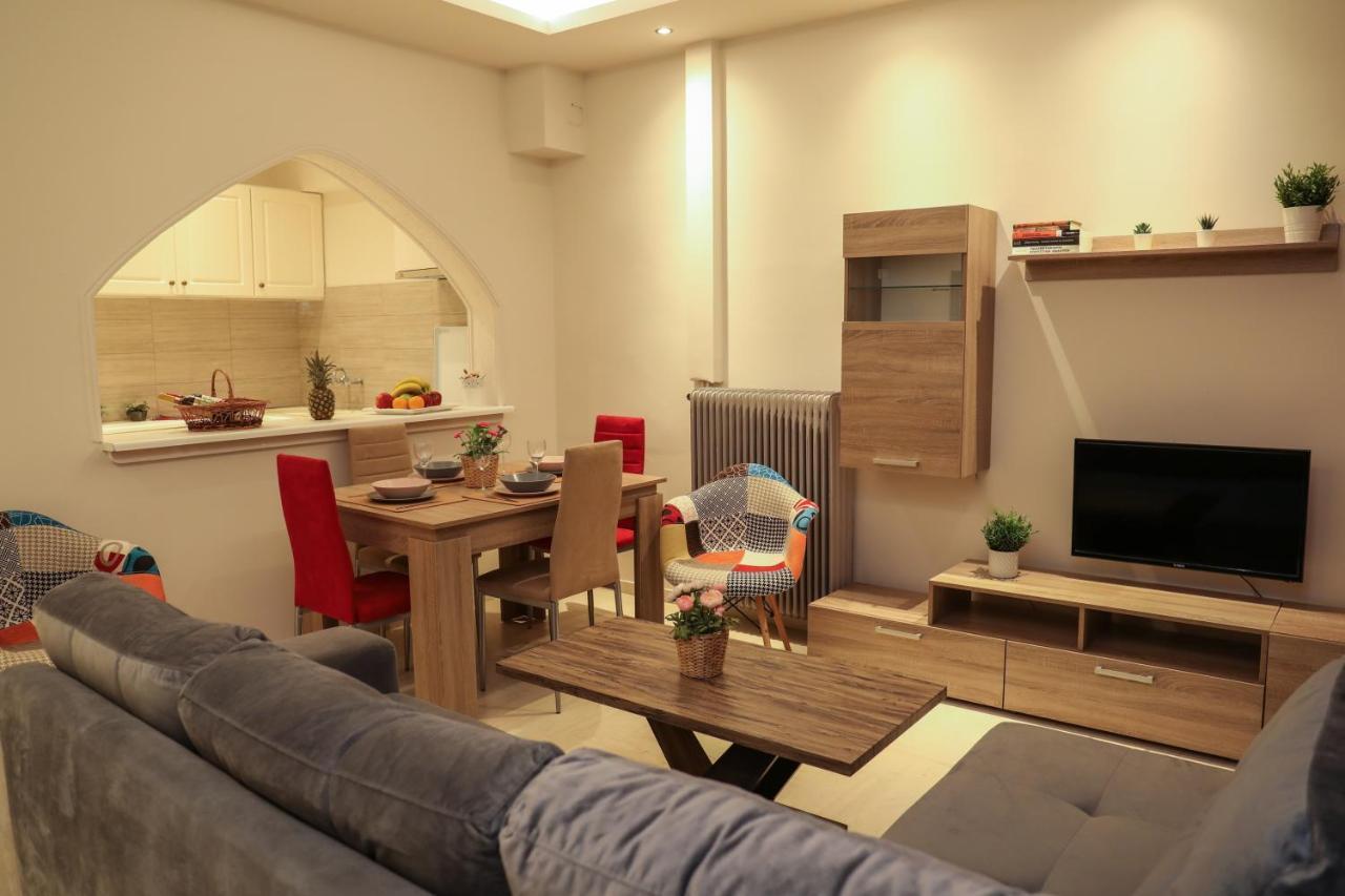 Chrissomallis Apartment *