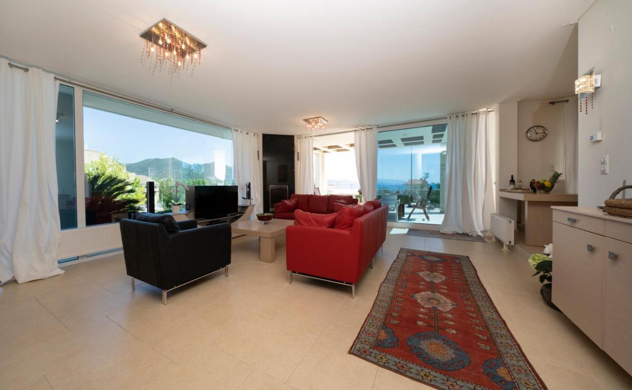 Villa Luminous *