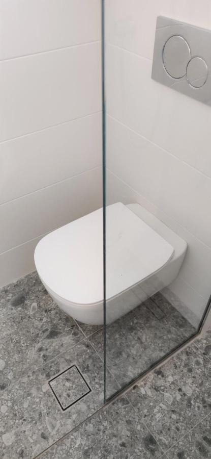 Ostria Studios Apartment *