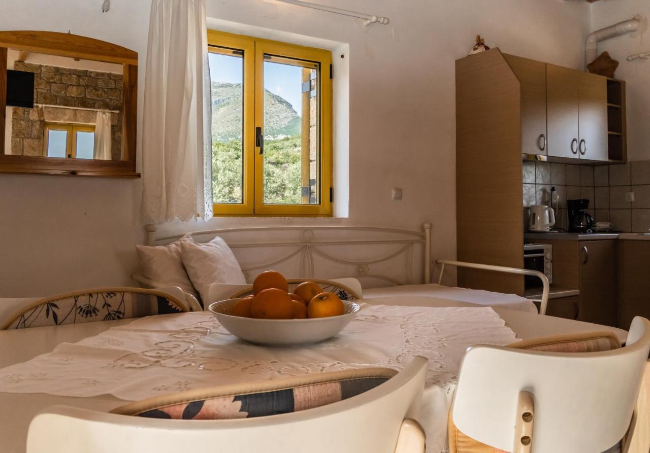 Trisilio Apartment Kardamyli