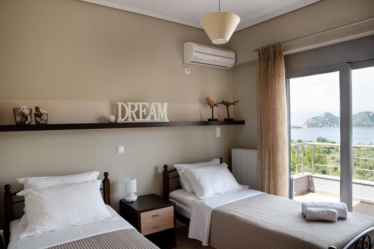 Apartment Armonia Vouliagmeni Lake