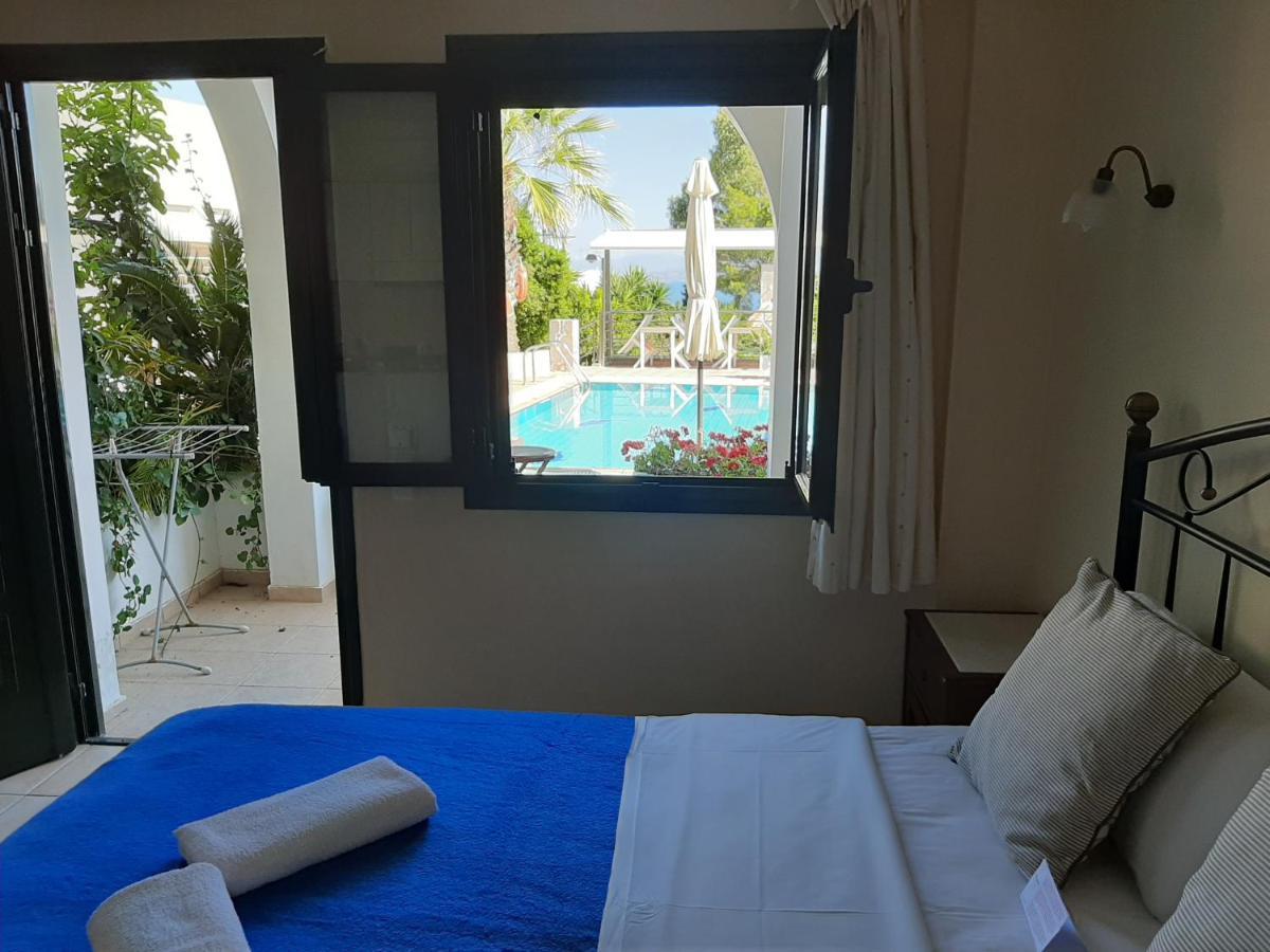 Ela Mesa Aparthotel