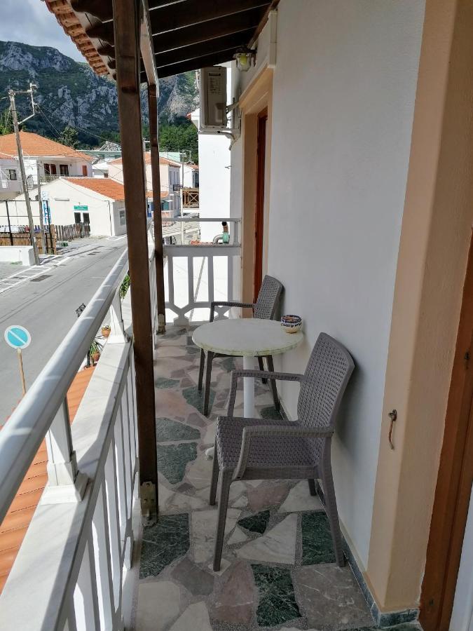 Lefteris
