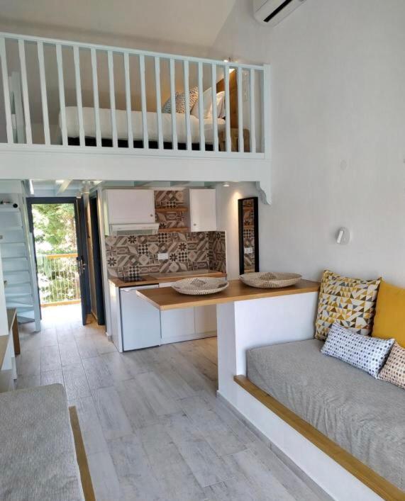 Megali Ammos House Aparthotel 2*
