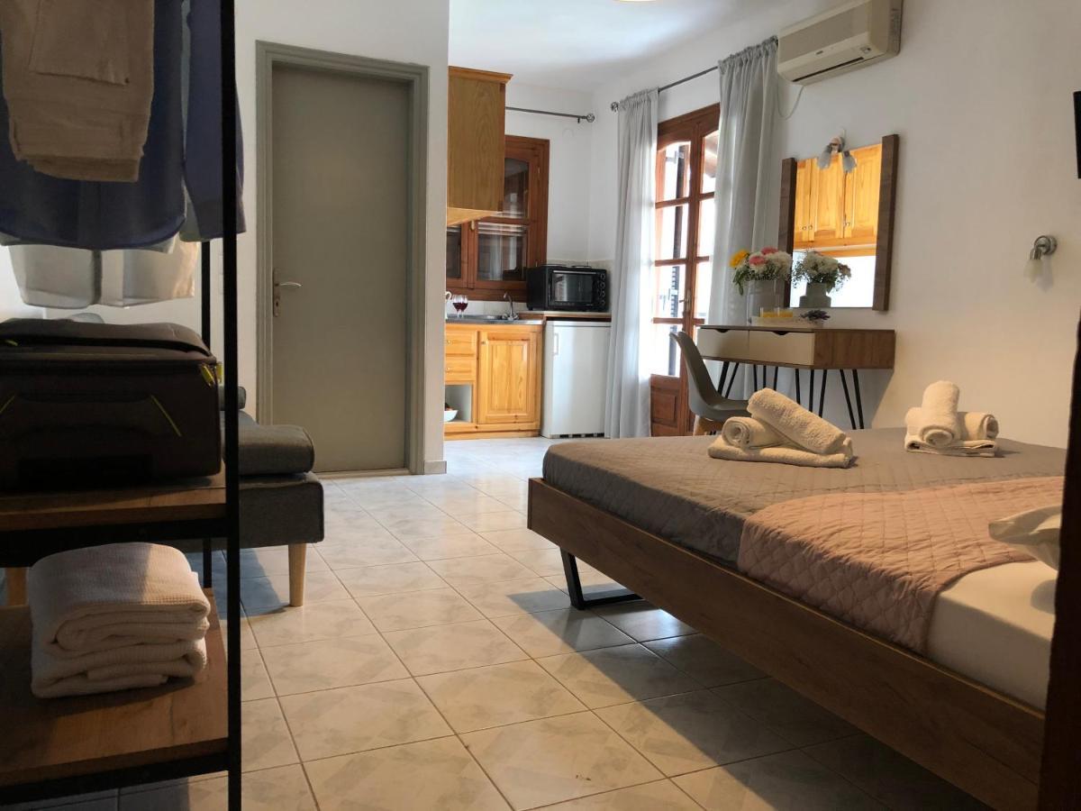 Guest house Armonia Skiathos Town
