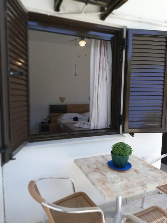 Skyros Avra Residences *