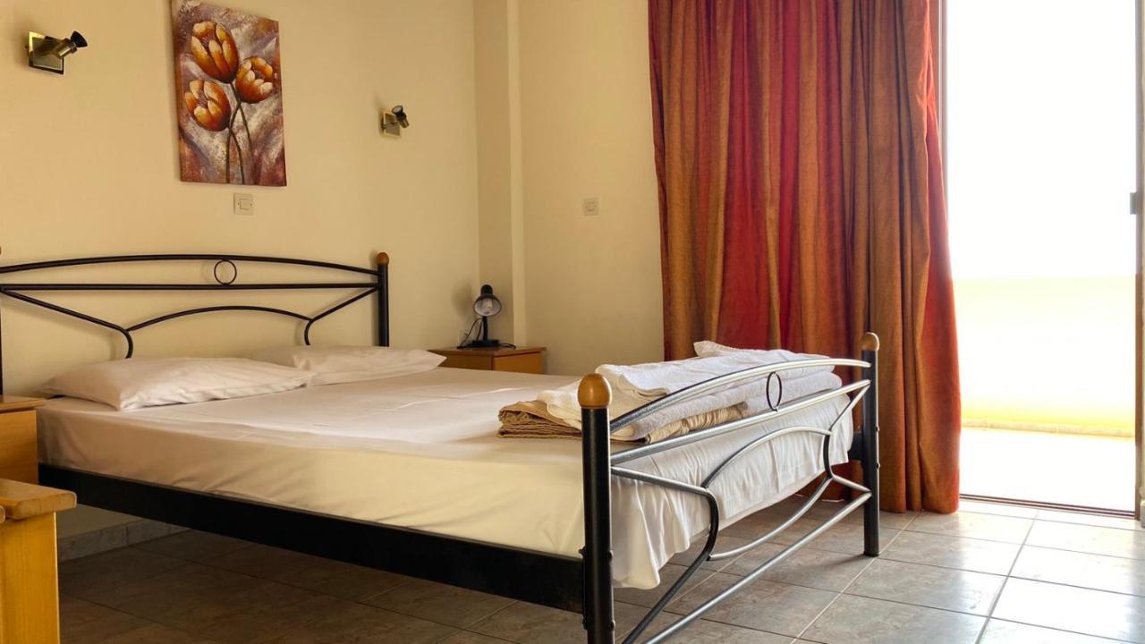 Apanemia Hotel