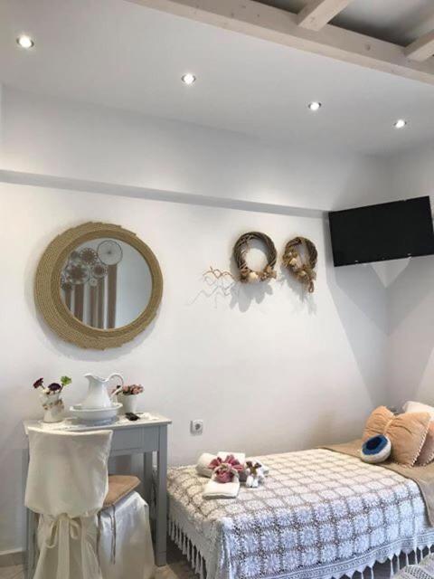 Athina Guest house Chorto