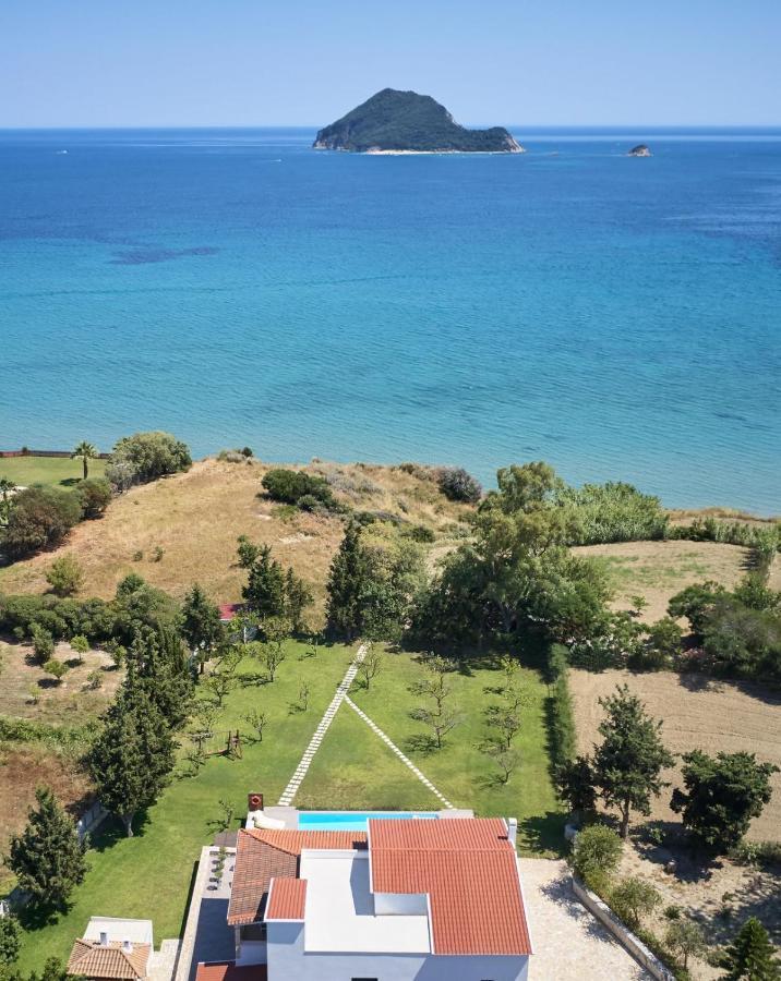 Rivazzurra Beachfront Luxury Villa *