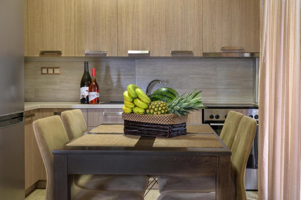 Tavani Villas Apartment Nea Roda