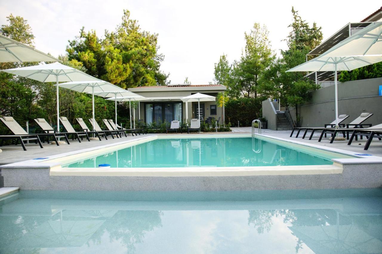 8 Boutique Nea Poteidaia