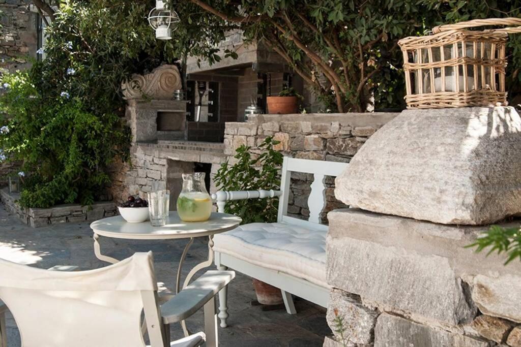 Exquisite Estate, Serene Environment * Lefkes (Paros)