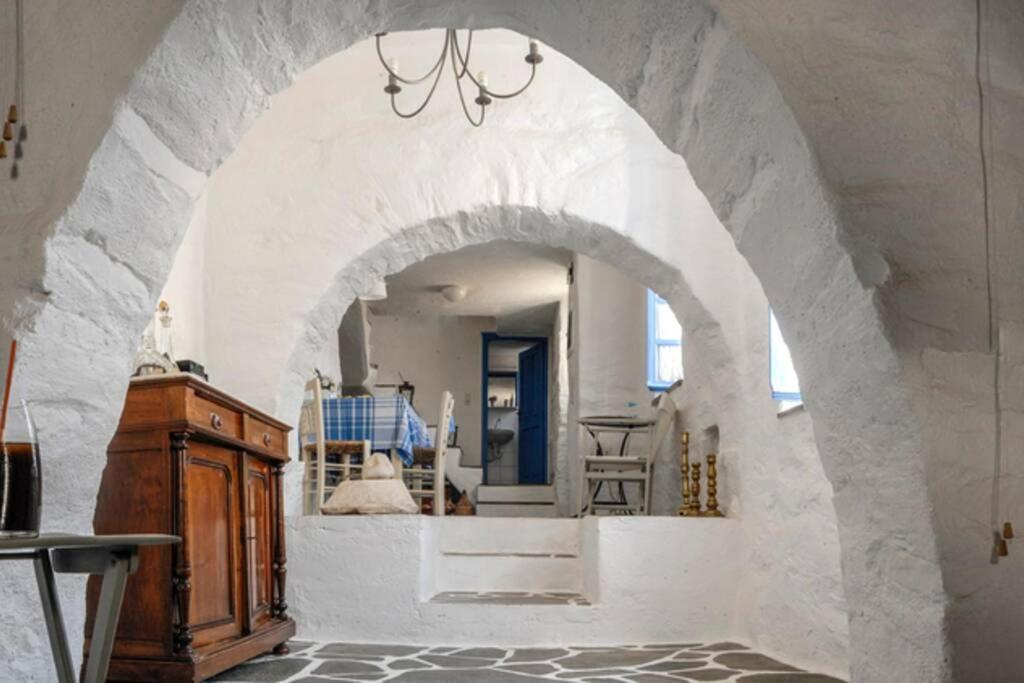 Holiday home Exquisite Estate, Serene Environment Lefkes (Paros)