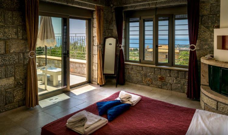 Villa Angeliki Levktron
