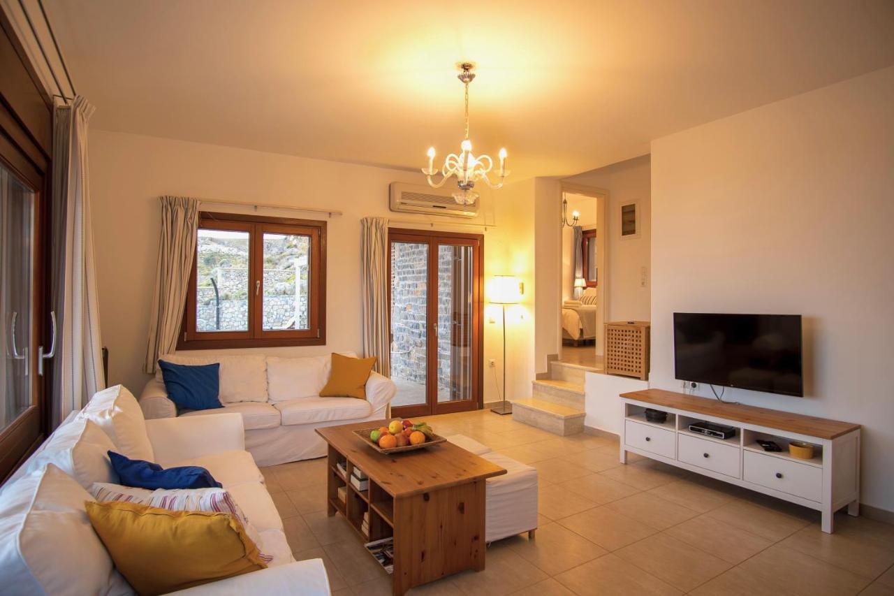 Almyra Villas *