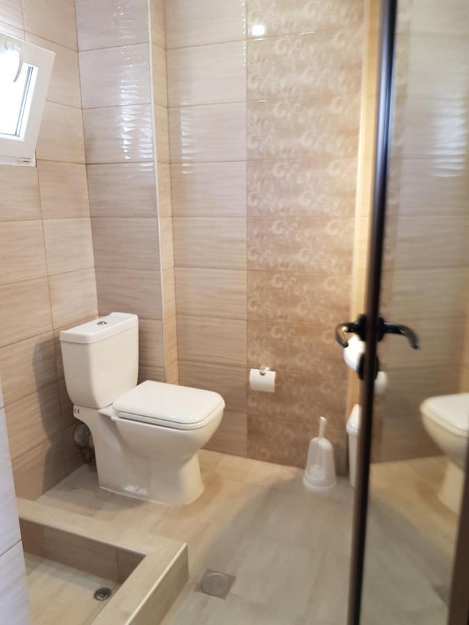 Isi Apartment