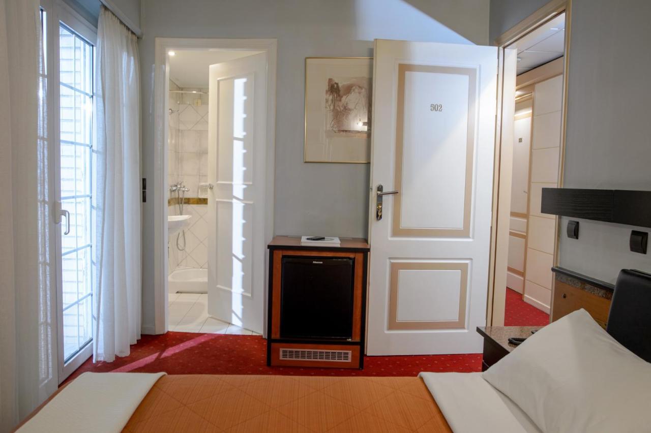 Hotel Victory 2*