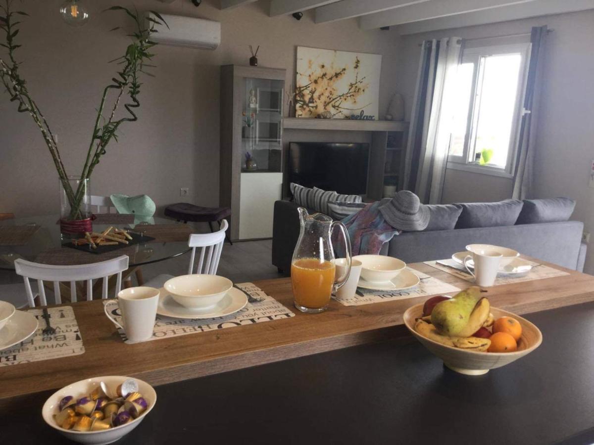Vladimiros Apartment *