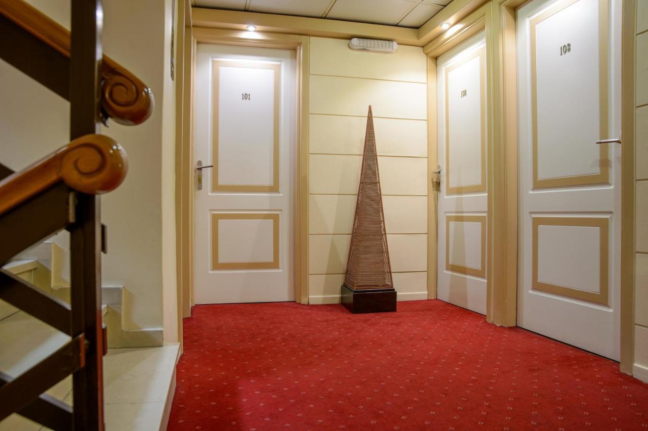 Hotel Victory