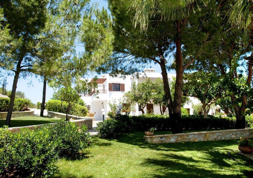 Aparthotel Alianthos