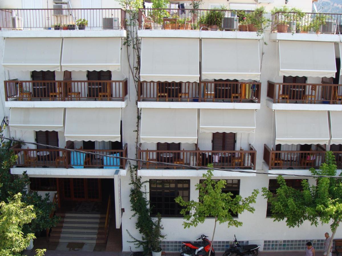 Kapolos Hotel 3*