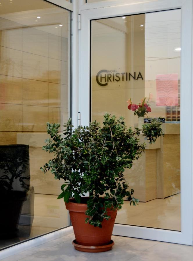 Christina *