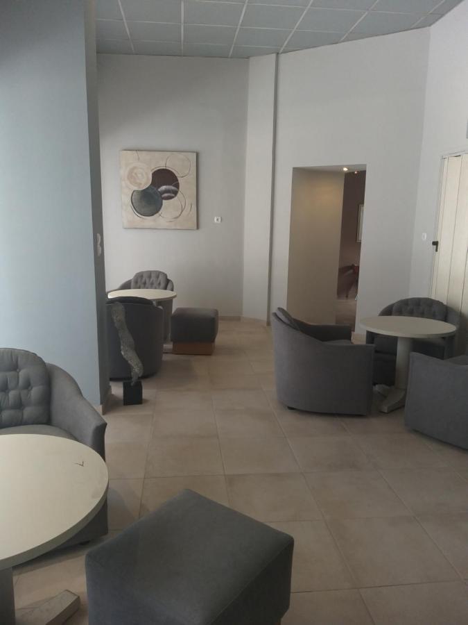 Apollo Hotel 3*