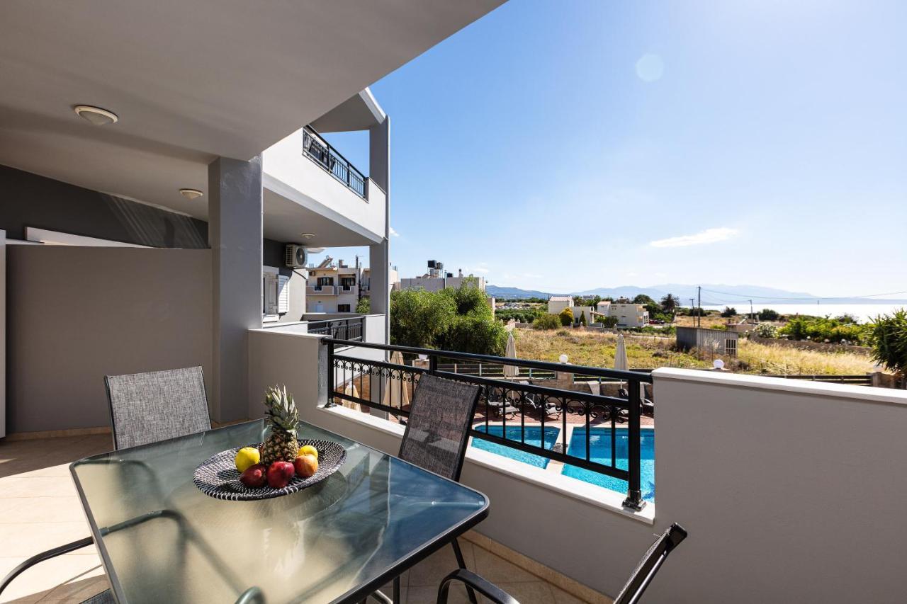 Helena's , Scaleta Aparthotel