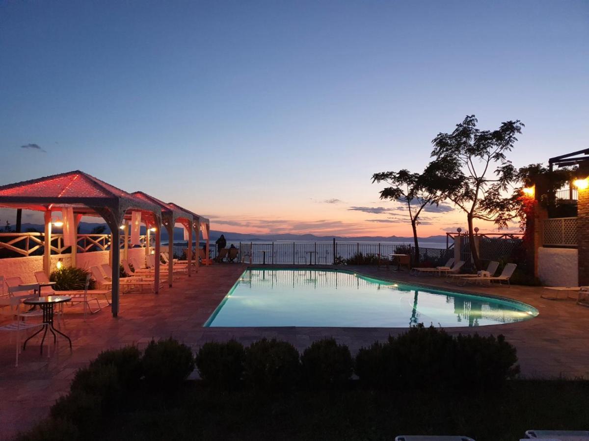 Lagou Raxi Country Hotel 3*