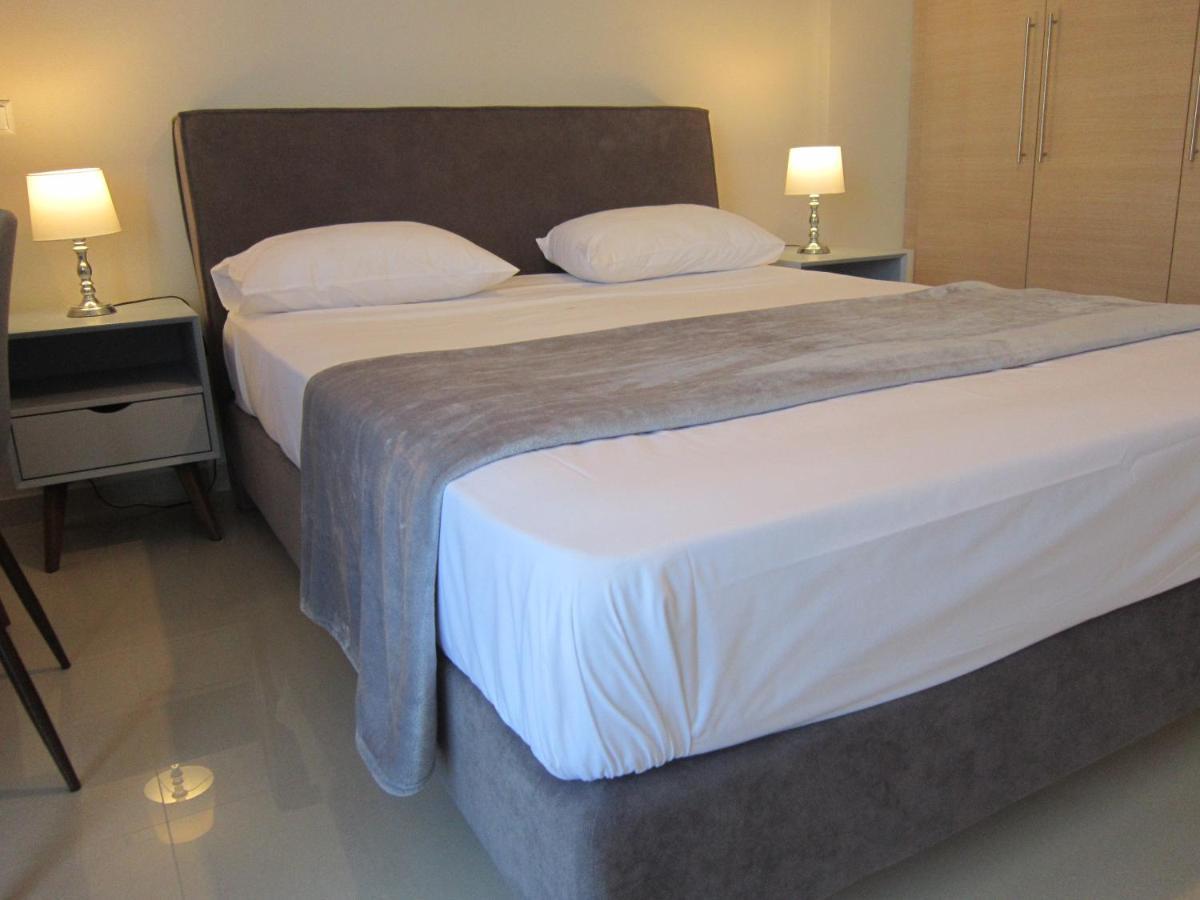 Blue Yard Apartment Kalamata