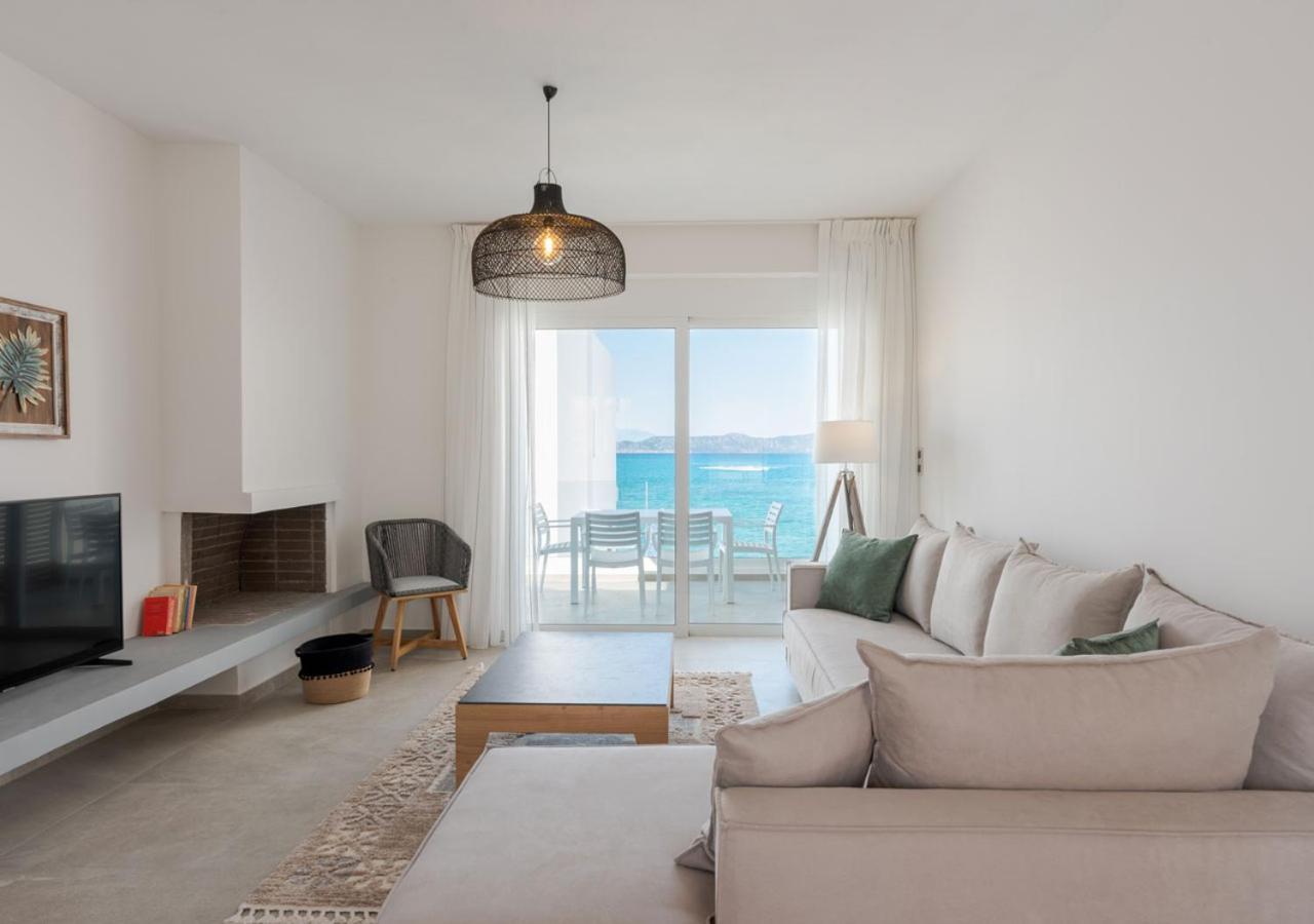 Costa Vasia Seaside And
